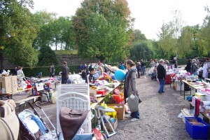 Brocante PE120929003  